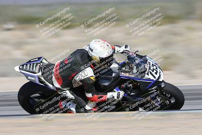 media/Jan-15-2026-Racers Edge (Thu) [[dfebeb70ab]]/2-A Group/Session 3 (Turn 15 Inside Pans)/